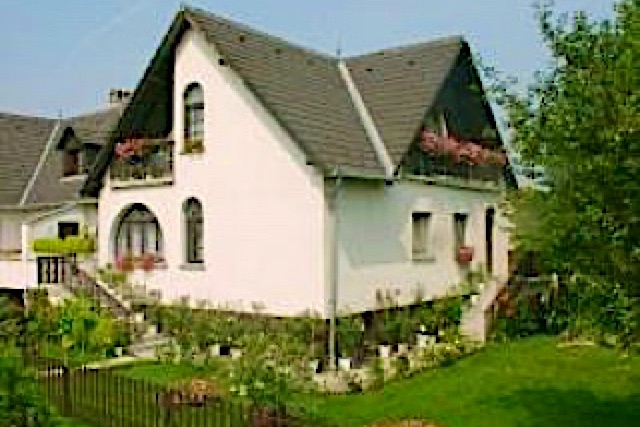 József Ház (2) Örvényes