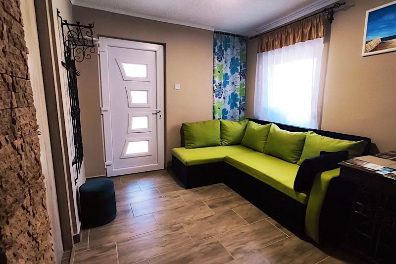 Lorka Vendégház 62545 Balatonmáriafürdő