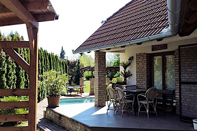 Relax Holiday House Balatonrendes