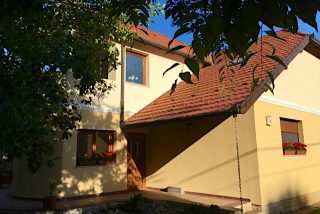 Irsai Villa Siófok