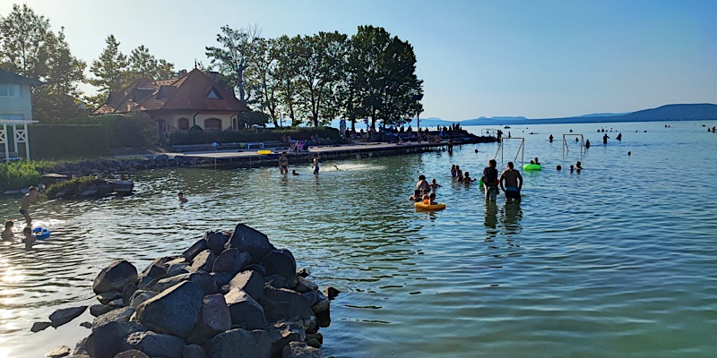 Tóparti Villa Balatonboglár