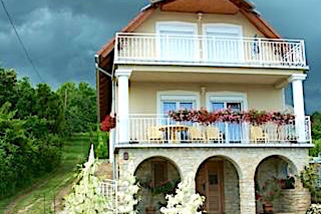 Pálfi Apartmanház Vonyarcvashegy