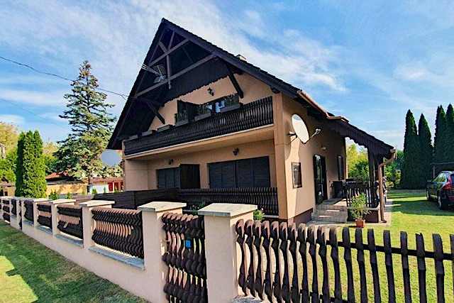 Varga Gardens Vendégház Balatonmáriafürdő