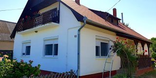 Sophie Apartman with balcony Balatonberény