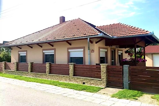 Linda Vendégház Balatonmáriafürdő