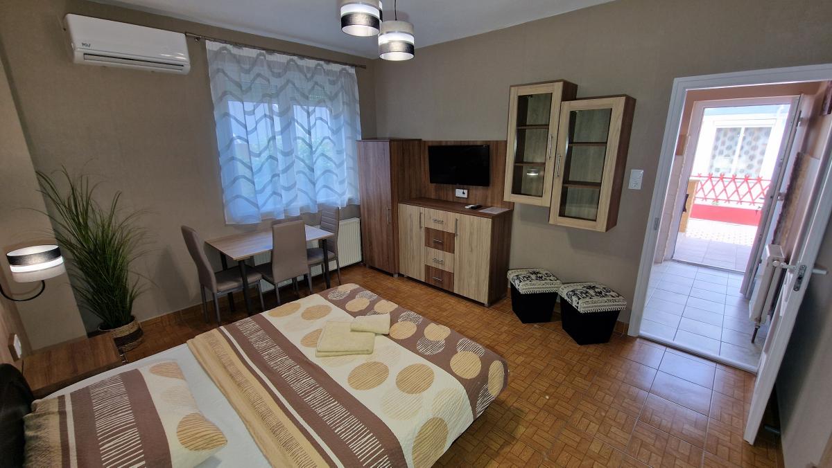 Napsugár Apartmanház Siófok