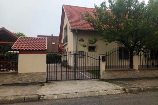 Napsugár Apartmanház 66949 Balatonlelle