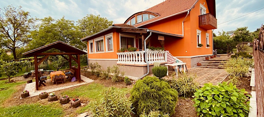 Mariann Vendégház Balatonrendes