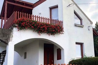 Dóra Apartmanház Zamárdi