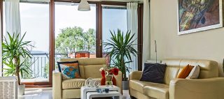 Panoramic Art Apartment with jacuzzi Balatonlelle