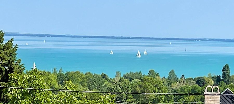 Amazing View Apartman Balatonalmádi