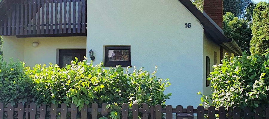 Fibu Lak Üdülőház Balatonszárszó