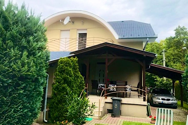 Orsolya Apartman Balatonszárszó