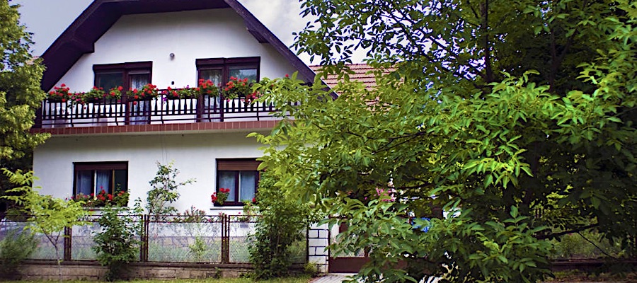 Eszter Apartmanház Siófok