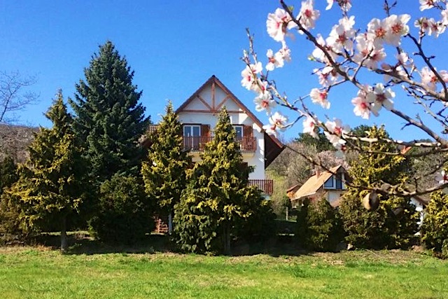 Partvonal Apartmanház Balatongyörök