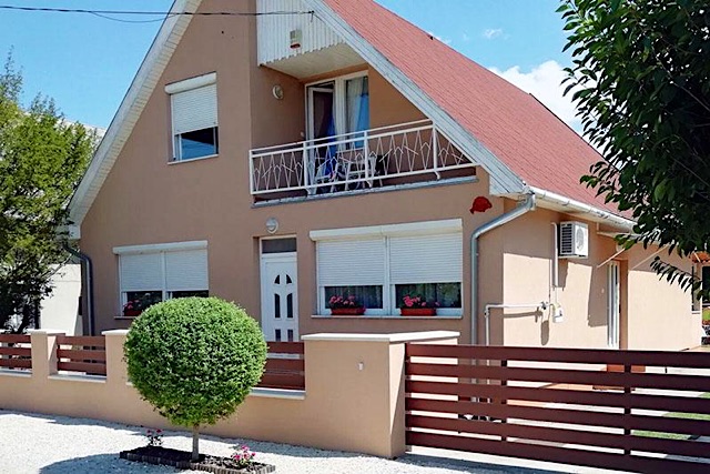 Zseli Apartmanház Siófok