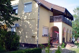 Tieff Apartmann Zamárdi