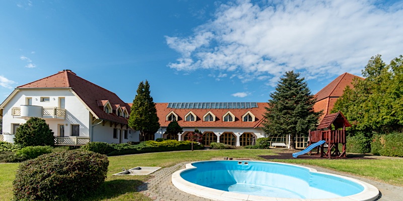 Global Apartmanház Vonyarcvashegy