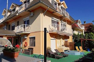 Napsugár Apartman Siófok