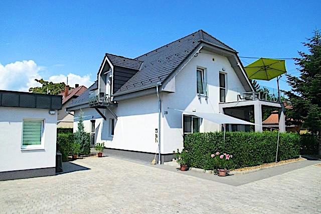 Centrum Apartmanház 24052 Balatonboglár