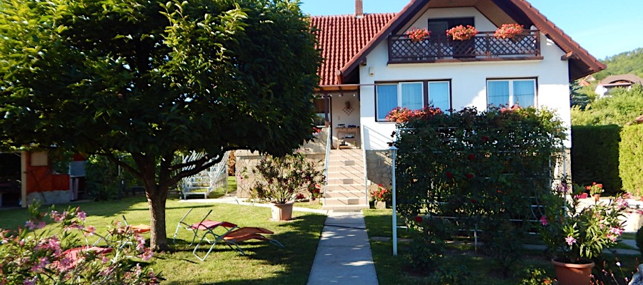 Mészáros Apartman Gyenesdiás