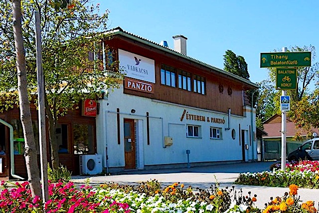 Vadkacsa Étterem Panzió Balatonkenese