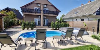 Kapitány Apartman Balatonboglár