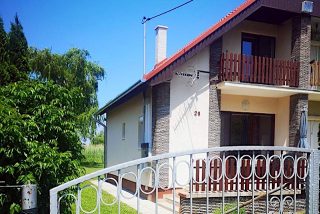 Hohl Nyaraló Balatonmáriafürdő