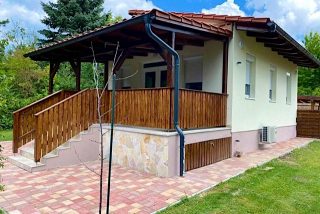 Beach Apartman Gyenesdiás