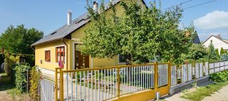 Mohai Vendégház Balatonszárszó