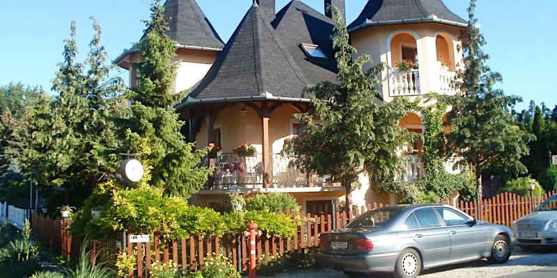 Ilona Kis Kastély Panzió 42725 Keszthely