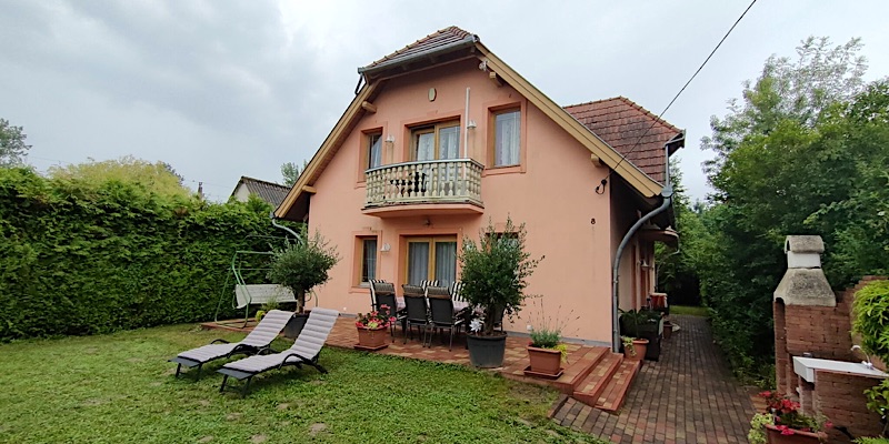 Three Family Apartmans Balatonberény