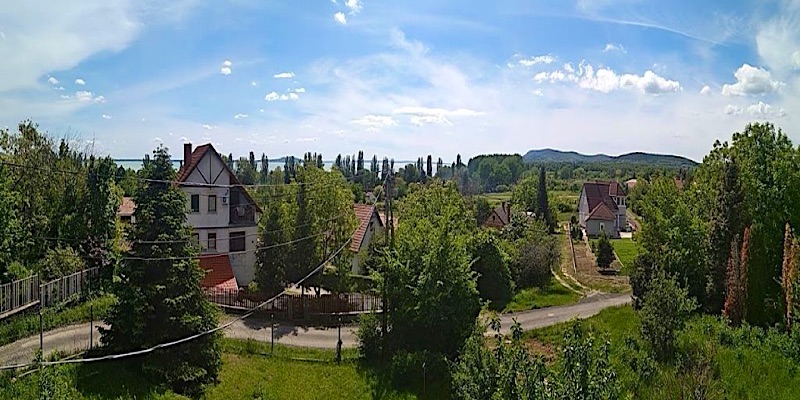 BalatUniversum Apartmanhouse Révfülöp