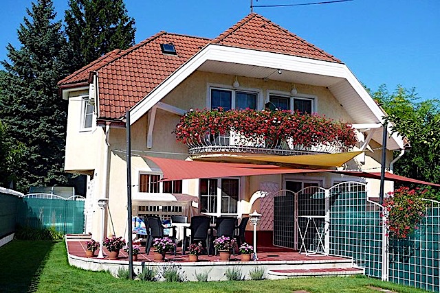 Adra Villa Balatonkenese