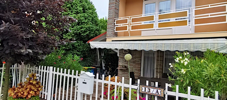 Májusfa Apartman Balatonszárszó