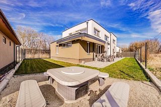 Barka Apartmanok Siófok