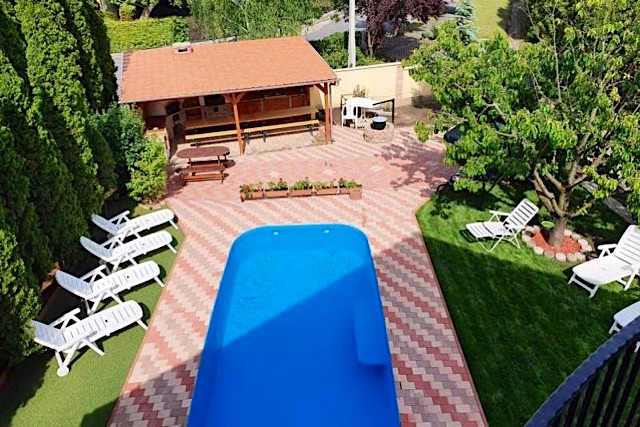 Brill Apartmanház 27175 Siófok