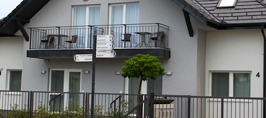 Kikötő Anna Apartmanok Balatonboglár