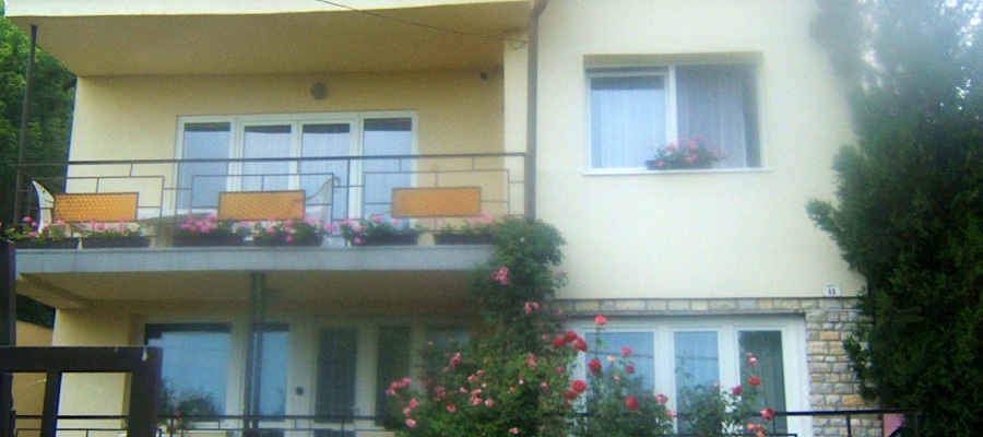Emilia Apartmanház Balatonalmádi