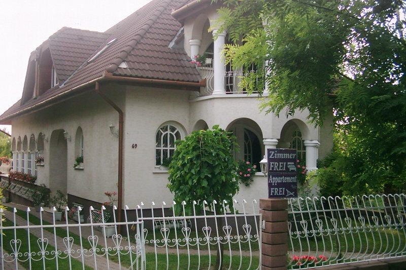 Era Villa 78500 Siófok