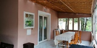 Medencés Apartmanház Balatonfenyves