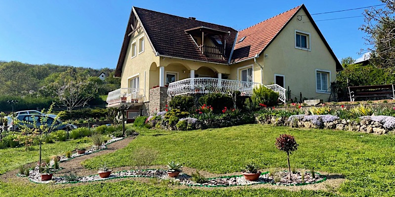 Esz-Ti Apartman Tihany