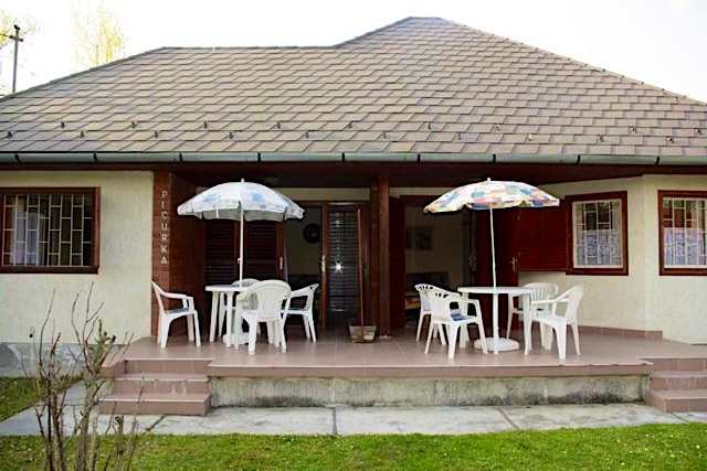 Picurka Apartmanház Siófok