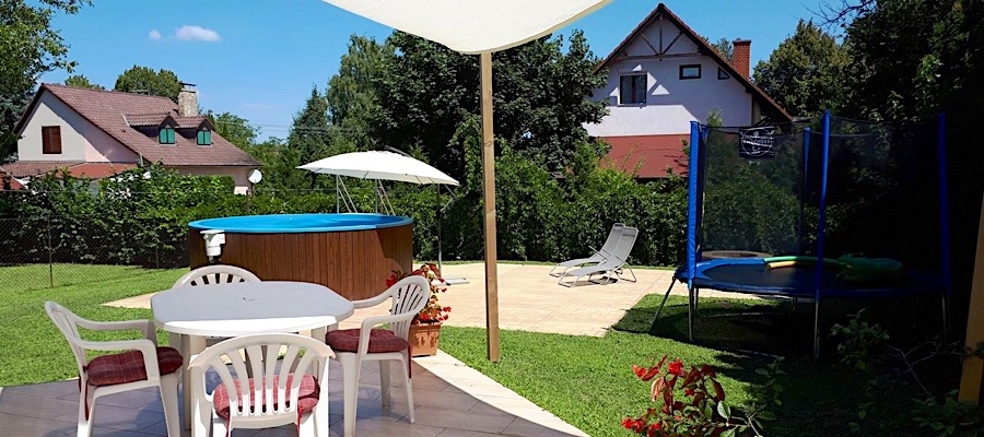 Szieszta Vendégház Balatonszárszó