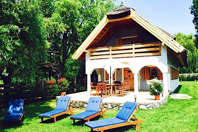 Balaton Rustic Guesthouse Badacsonytördemic