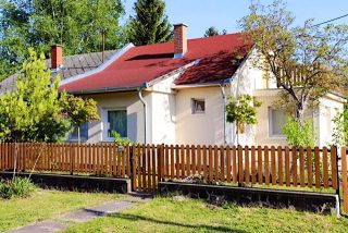 BMF Nyaraló Balatonmáriafürdő