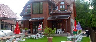 Mediterrán Medencés Apartmanház Szántód