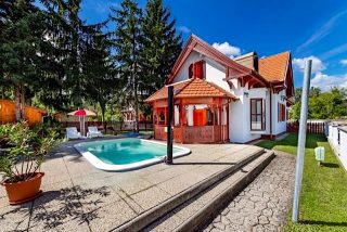 Dóra Nyaraló Balatonberény