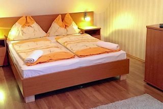 Sárga Apartmanház Balatonfüred