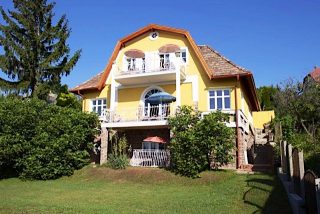 Gyöngyöm Apartman Balatonalmádi